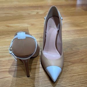 Stuart Weitzman pointed toe pumps